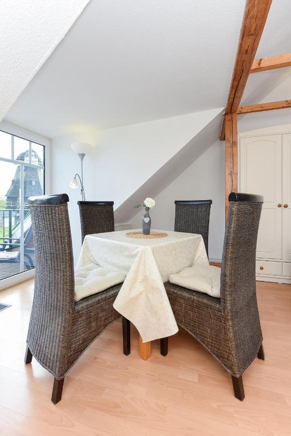 Ferienwohnungen Im Haus Friesische Weite Schillig Exterior photo